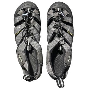 Women’s Keen Size 7 Shoe